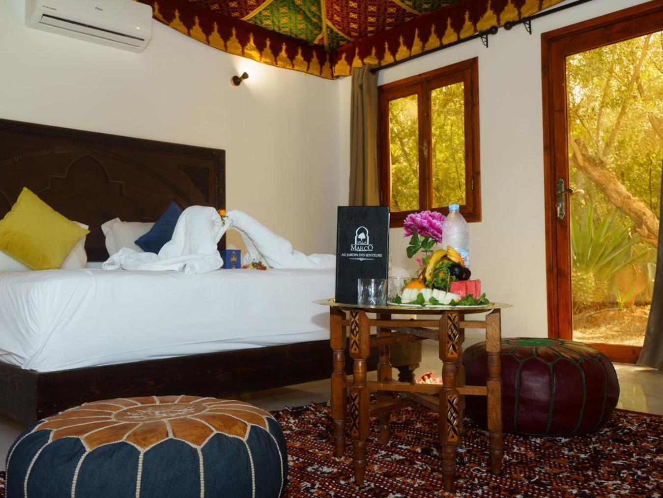Villa Marco Au Jardin Des Senteurs El Ain 外观 照片