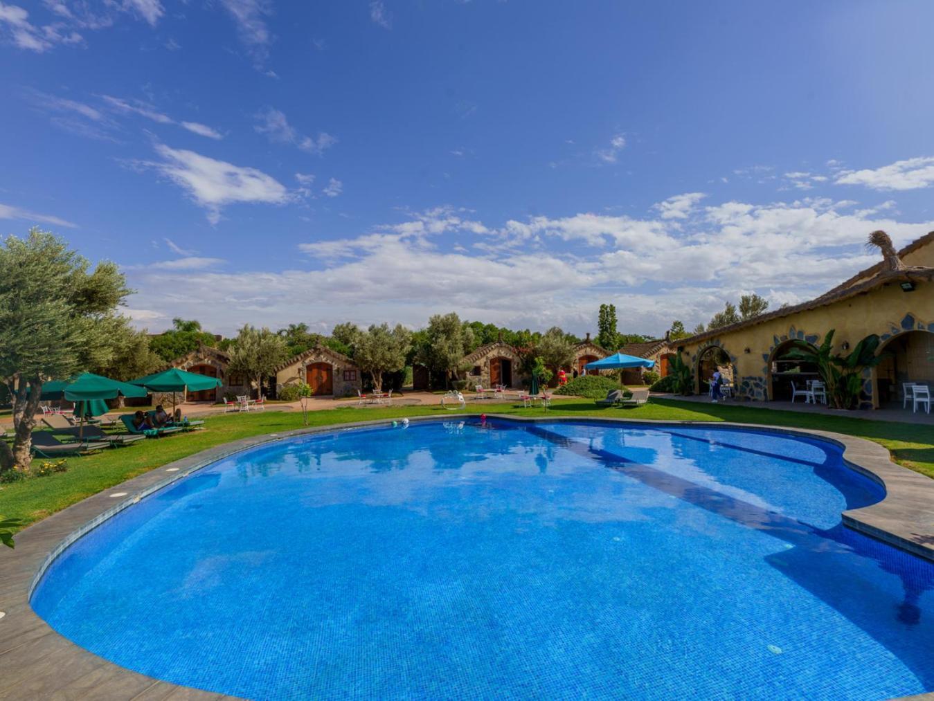 Villa Marco Au Jardin Des Senteurs El Ain 外观 照片