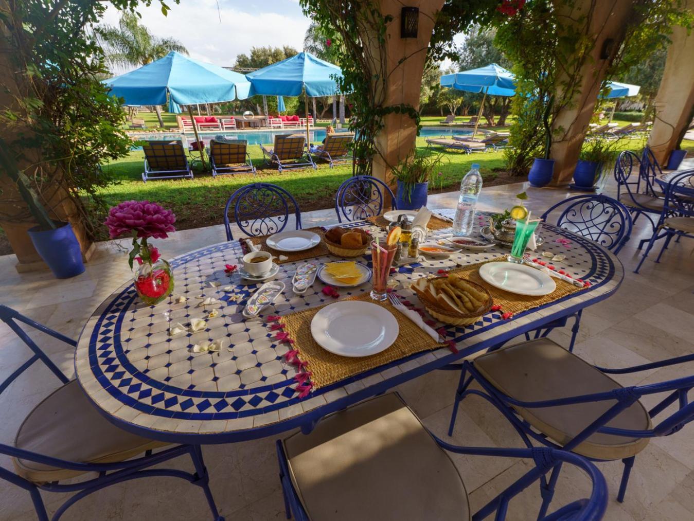 Villa Marco Au Jardin Des Senteurs El Ain 外观 照片