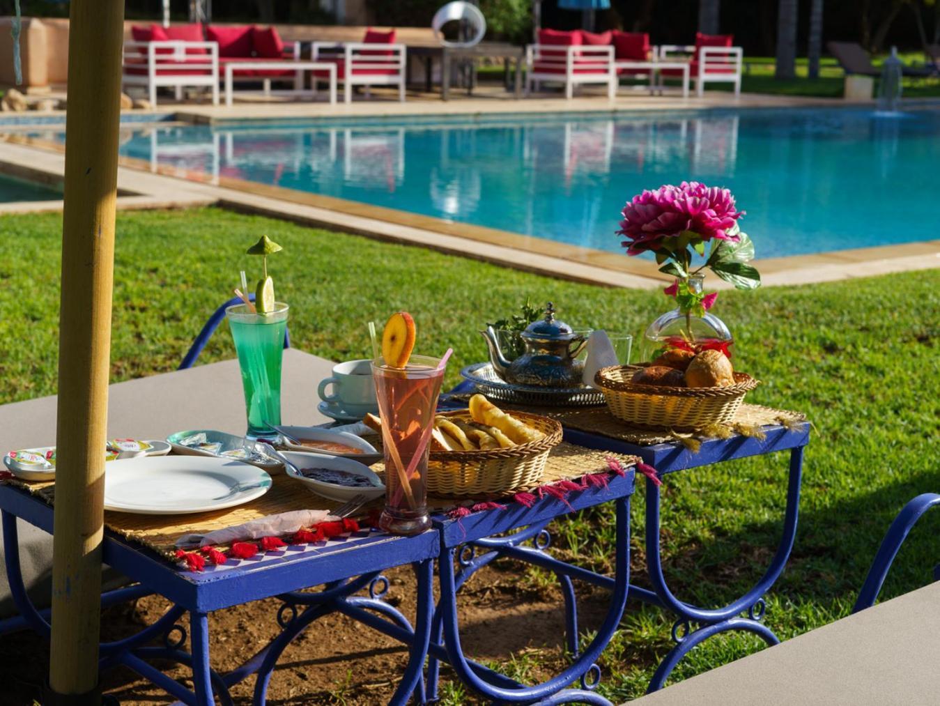 Villa Marco Au Jardin Des Senteurs El Ain 外观 照片