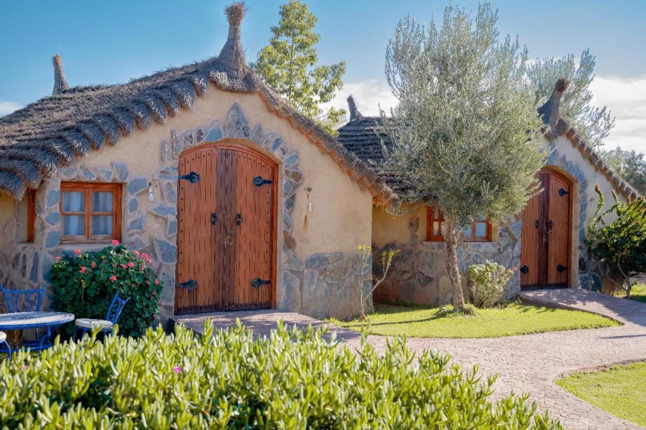 Villa Marco Au Jardin Des Senteurs El Ain 外观 照片