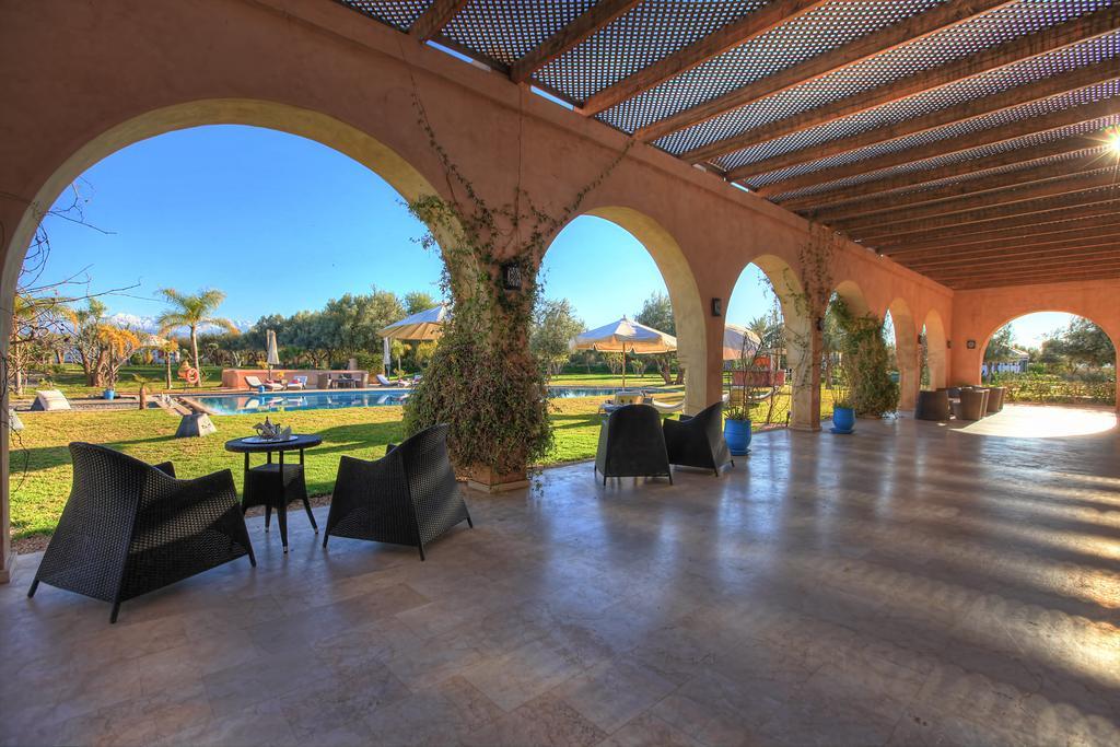 Villa Marco Au Jardin Des Senteurs El Ain 外观 照片