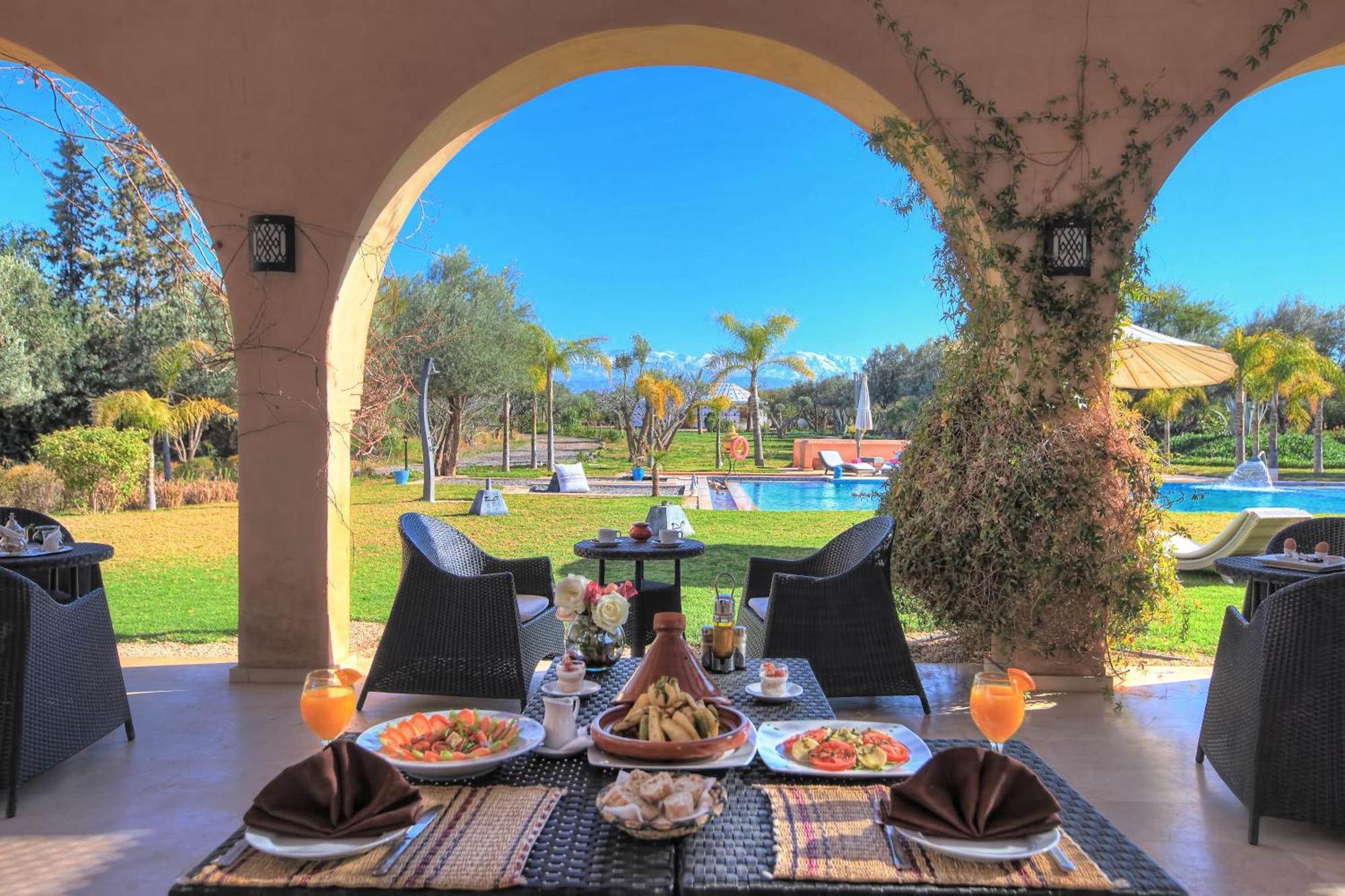 Villa Marco Au Jardin Des Senteurs El Ain 外观 照片