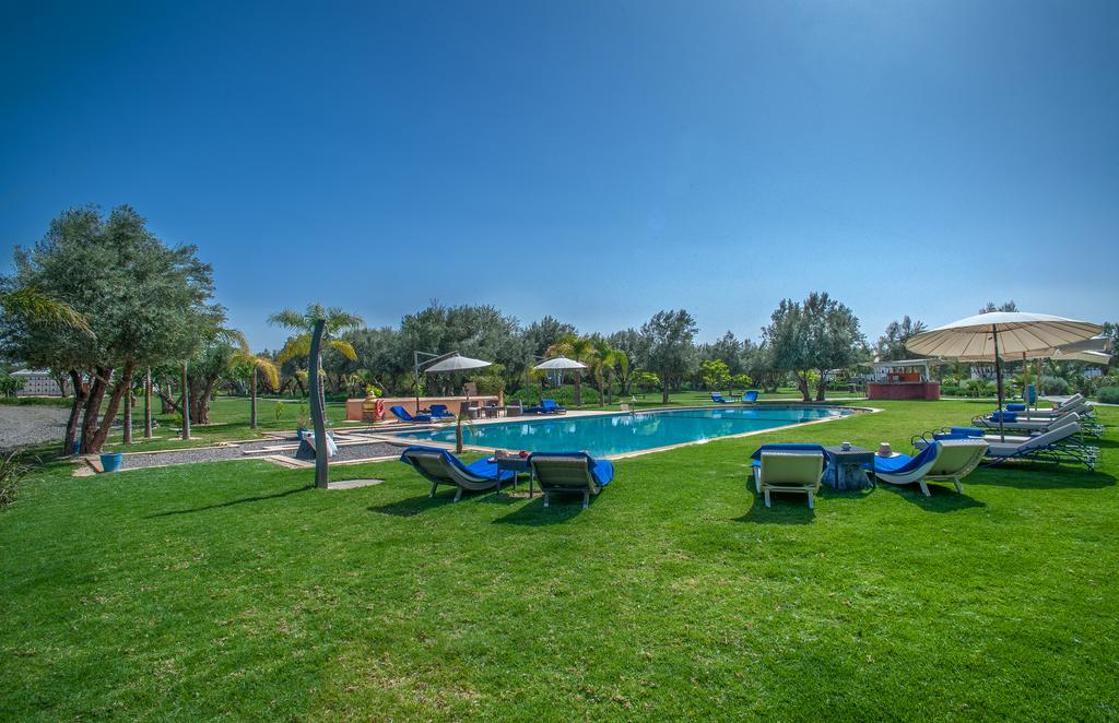 Villa Marco Au Jardin Des Senteurs El Ain 外观 照片