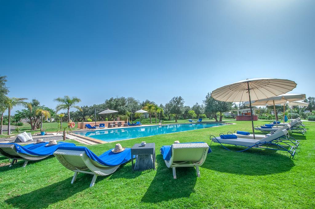 Villa Marco Au Jardin Des Senteurs El Ain 外观 照片